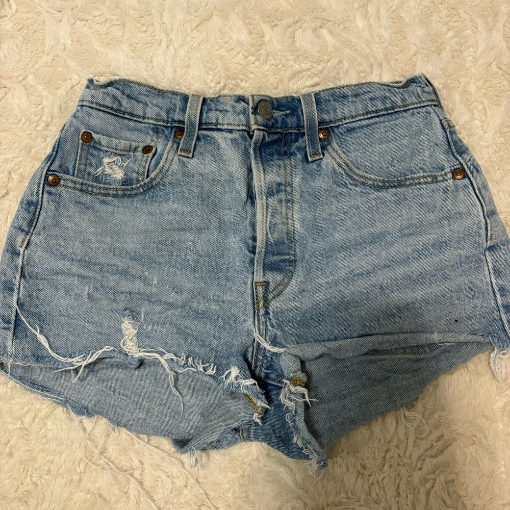 Levi’s 501 Denim Shorts - Picture 2 of 7